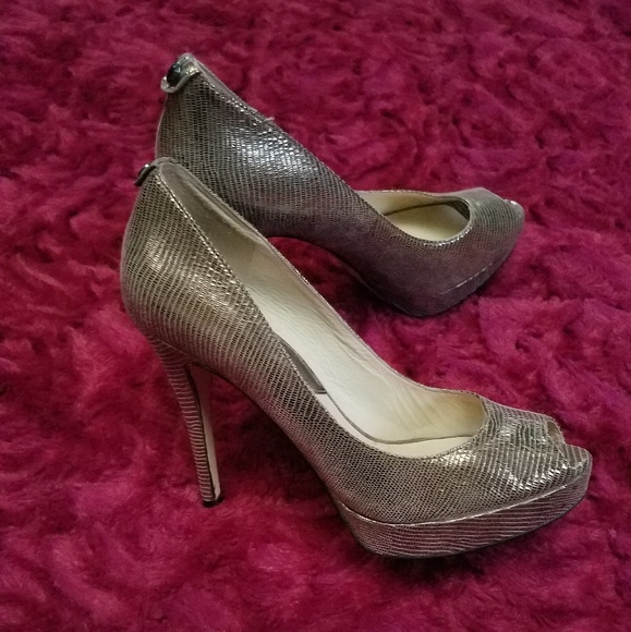 MICHAEL KORS METALLIC PEEP TOE STILETTO PUMPS - Picture 2 of 8